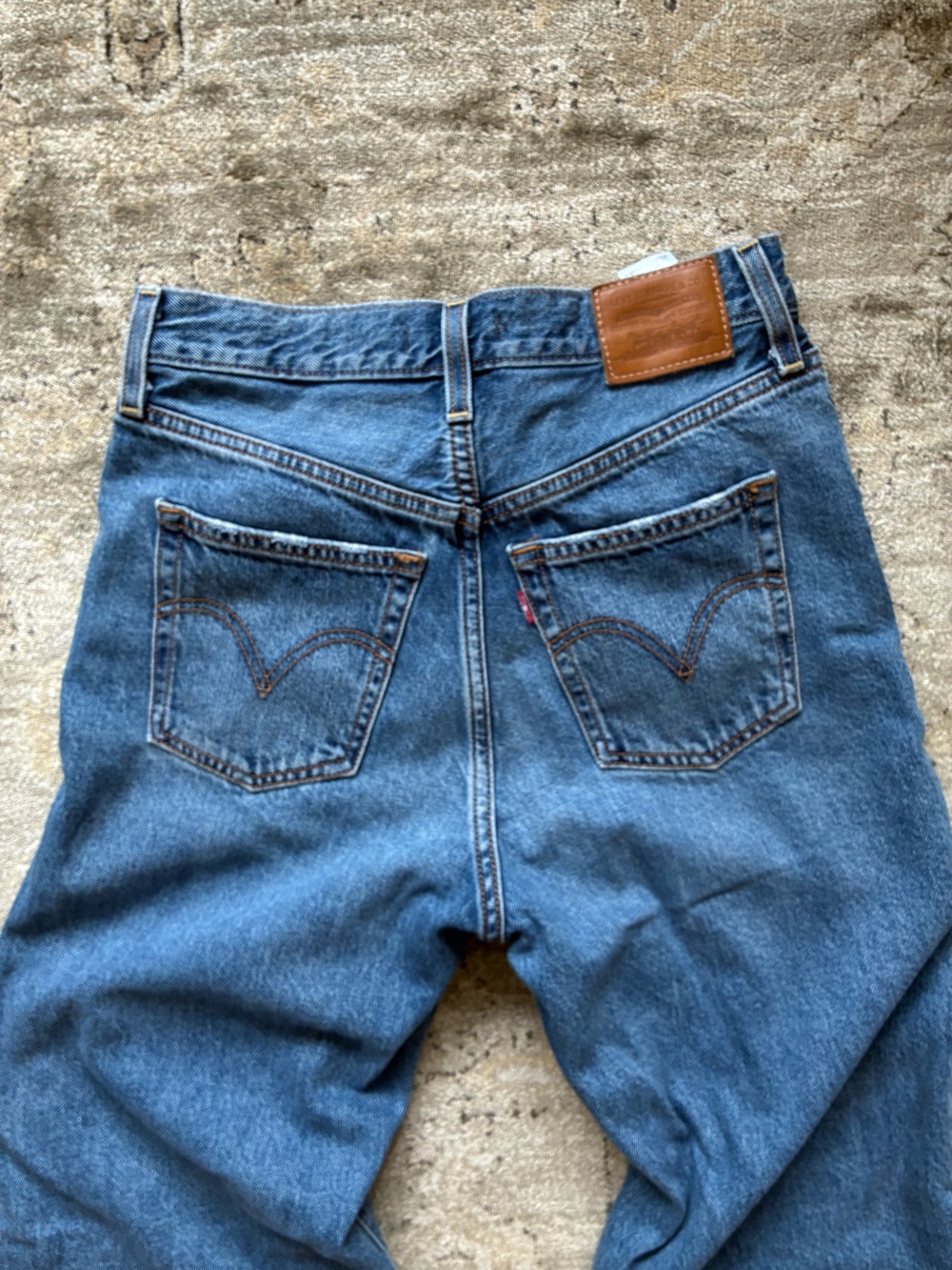 Levi’s Ribcage Wide Leg Jeans - Picture 3 of 5